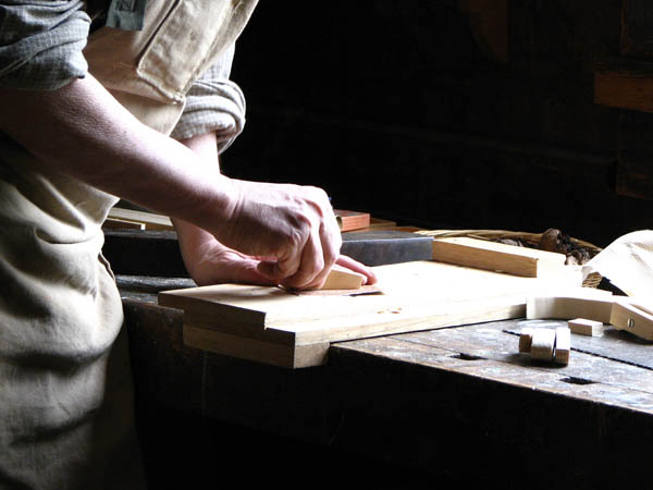 Nuestra <strong>carpintería de madera en  Zorraquín</strong> es una empresa de <strong>herencia familiar</strong>, por lo que  contamos con gran <strong>experiencia </strong>en la profesión.